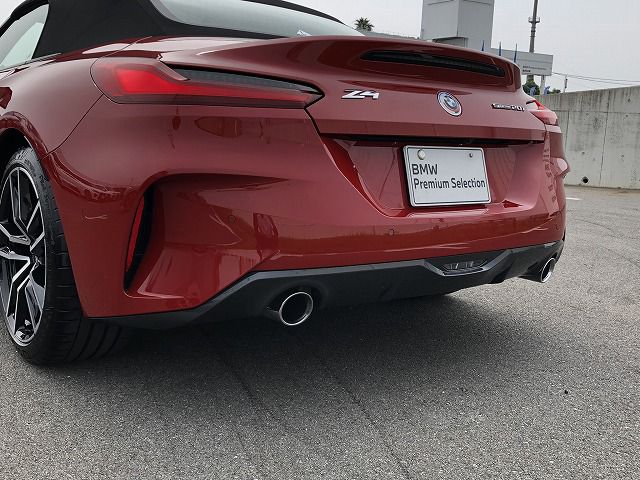 G29 z4 sDrive20i RHD