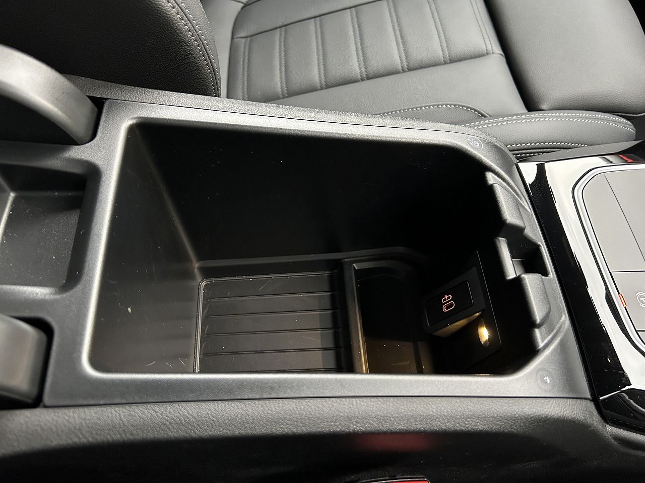 G01 X3 M40d RHD LCI ZA