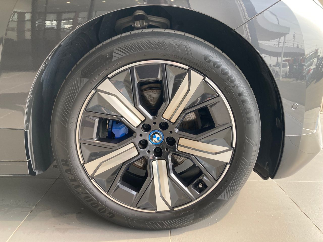 i20 iX xDrive40