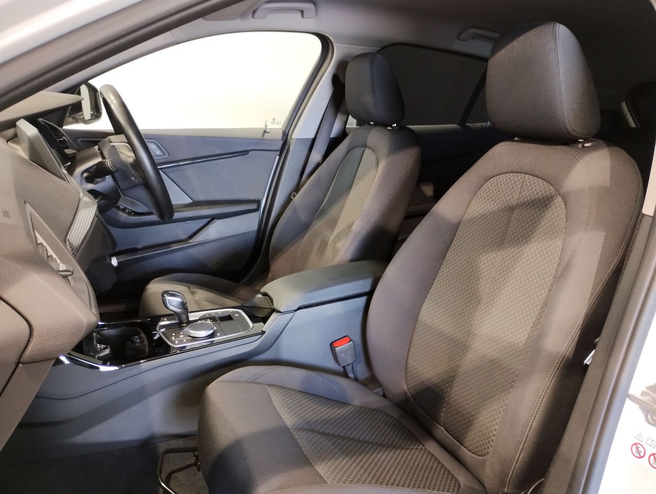 F40 118d Sports Hatch 5-door B47 2.0d