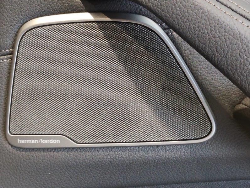 520i Sedan RHD
