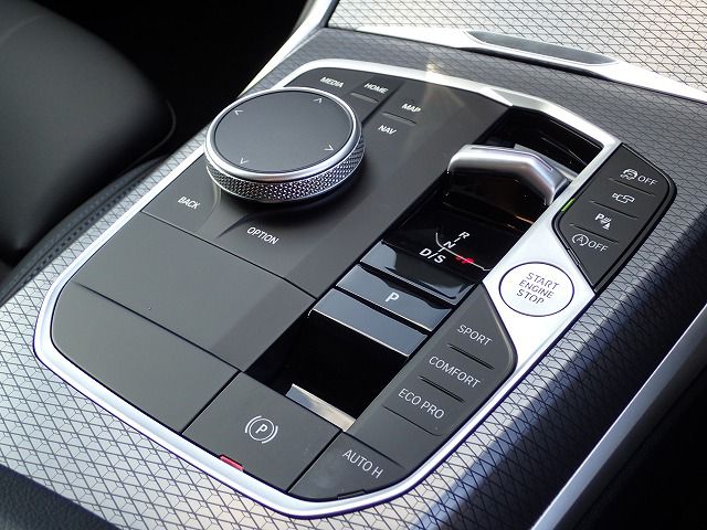 G20 320i Saloon LCI RHD MX