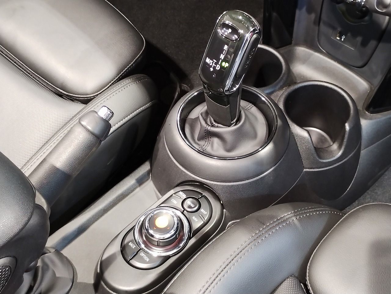 F57 MINI Cooper Convertible LCI