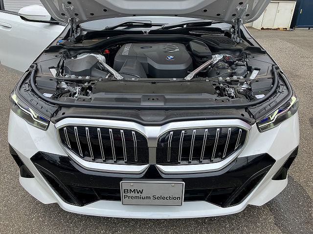 520i Sedan RHD