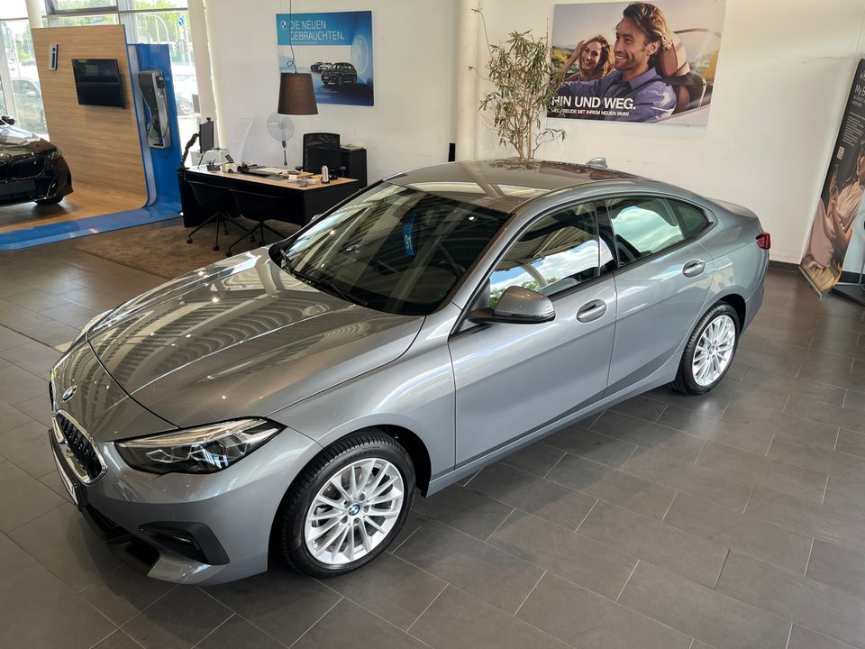 BMW 218