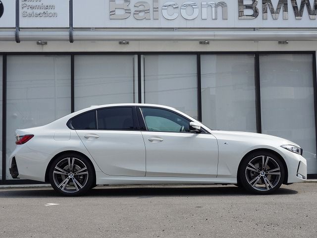 320d xDrive Berline RHD