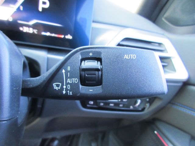 320d xDrive Berline RHD