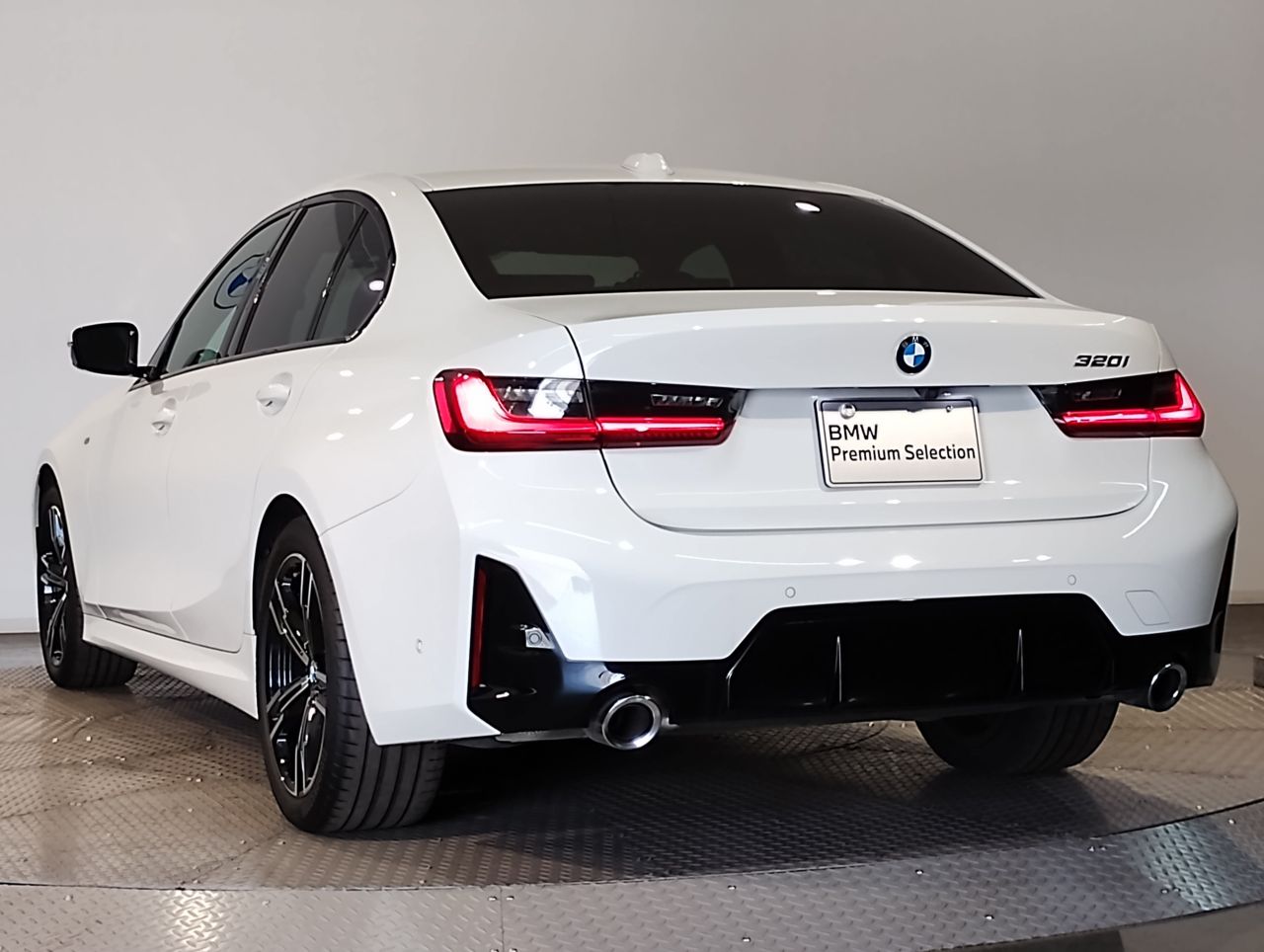 G20 320i Saloon LCI RHD MX