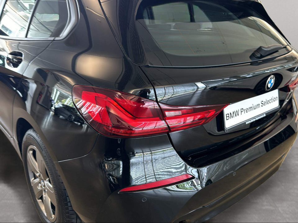 BMW 118