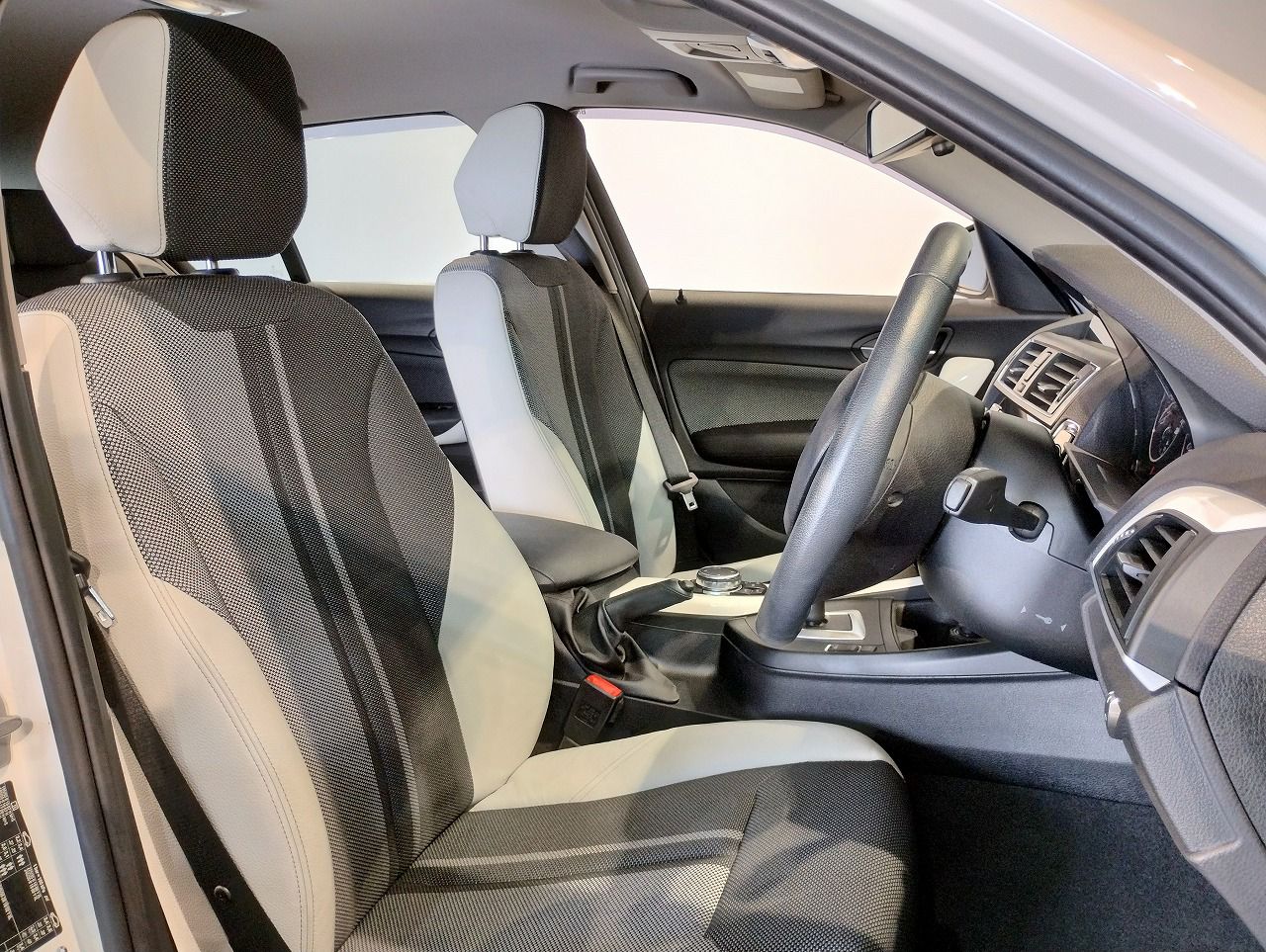 118 5DOOR RHD