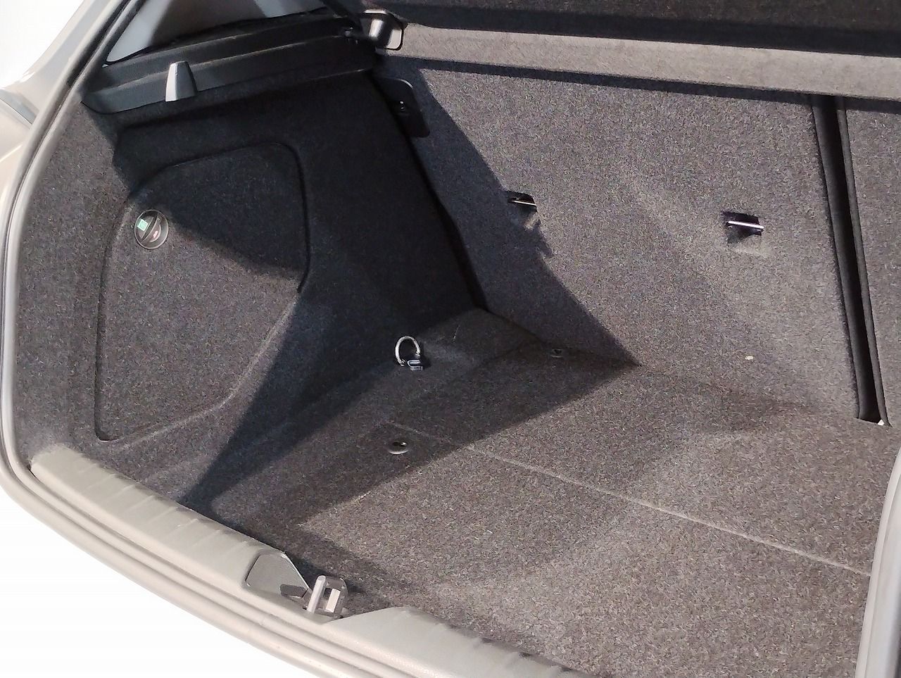 118D 5DOOR RHD