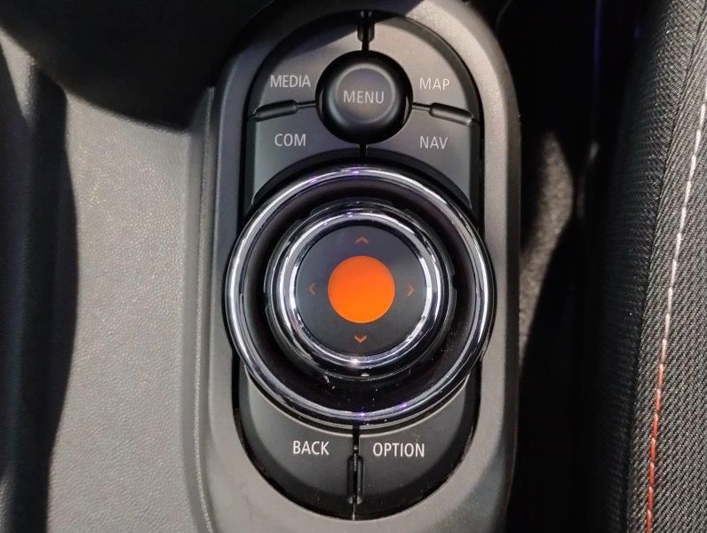 MINI F55 Cooper D 5dr Hatch LCI