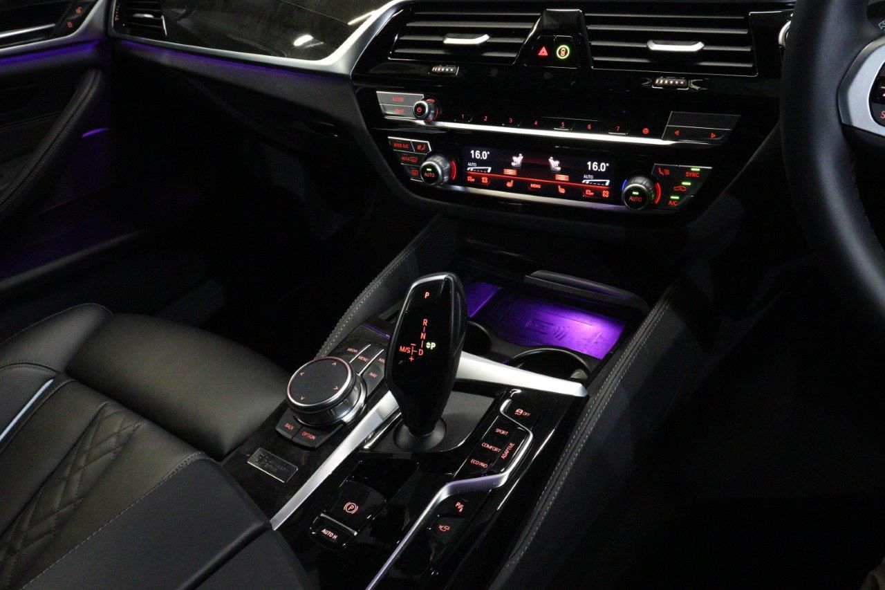 520d xDrive Touring RHD