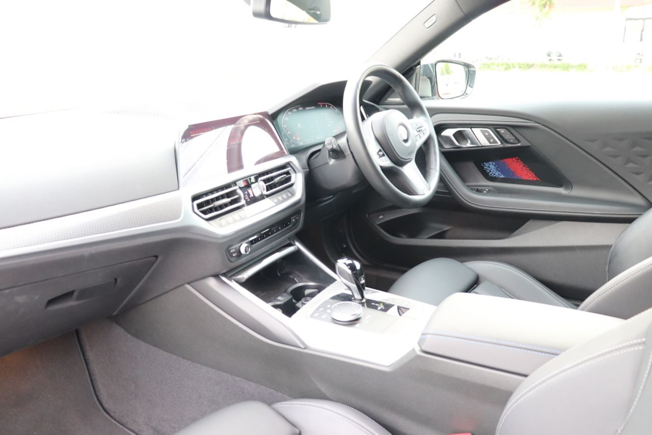 M240i xDrive Coupé RHD
