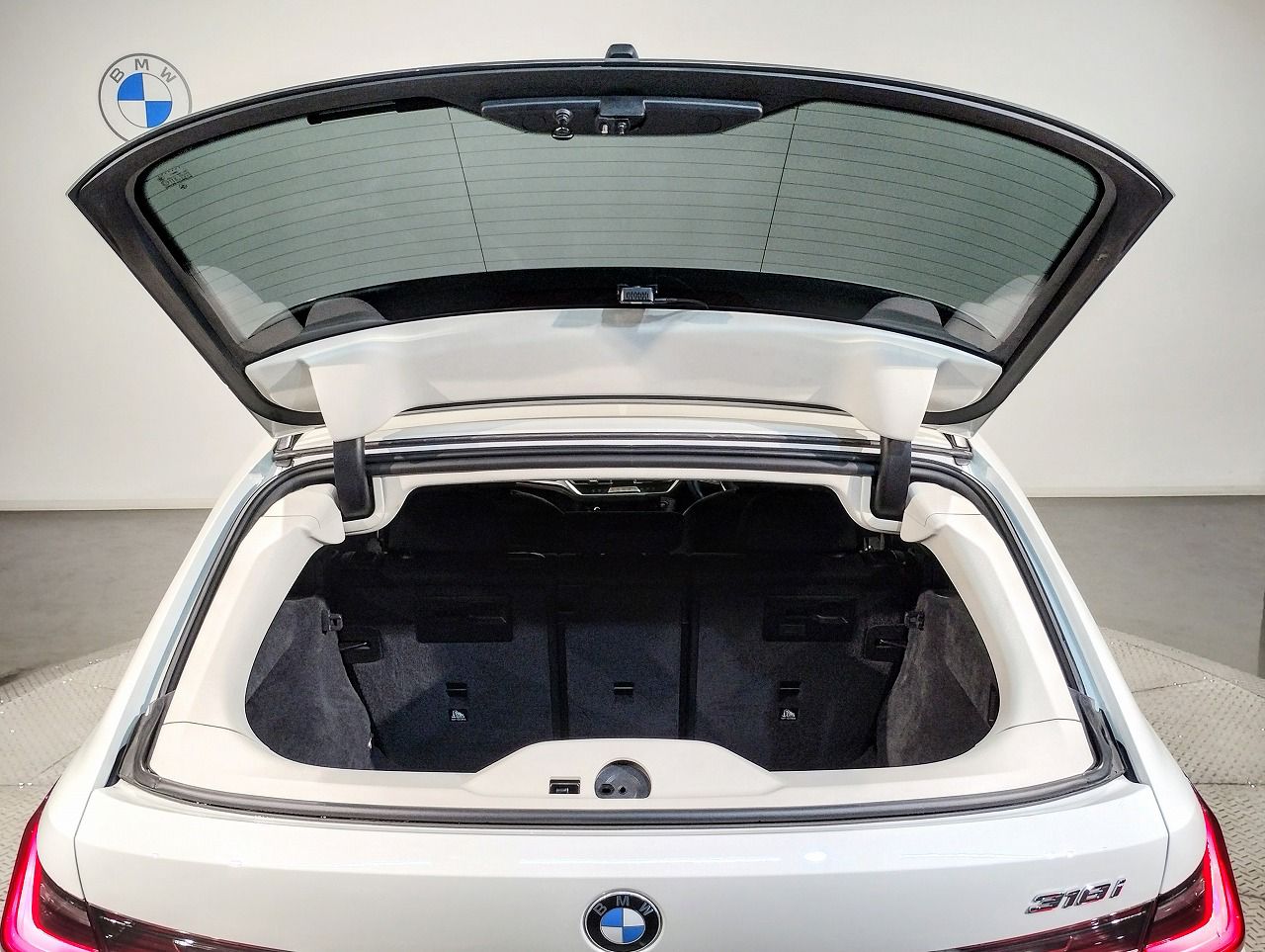 G21 318i Touring