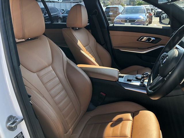 G21 320i RHD
