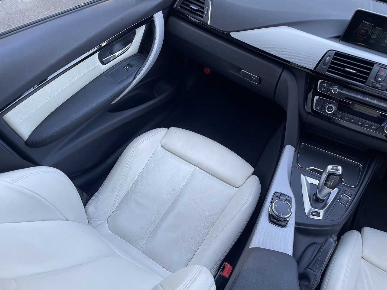 330E IPERFORMANCE SEDAN RHD