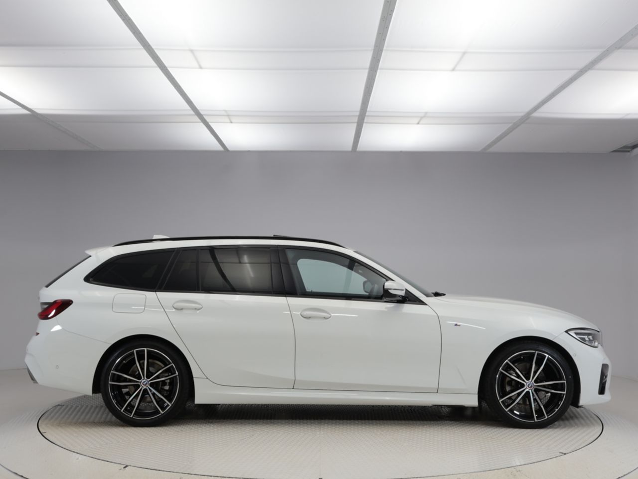 G21 320d xDrive Touring RHD