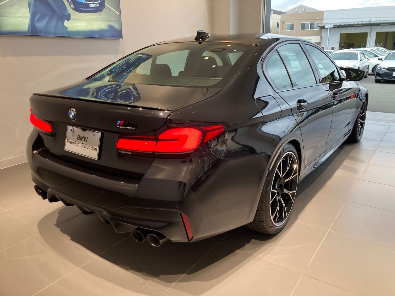 M5 Sedan RHD