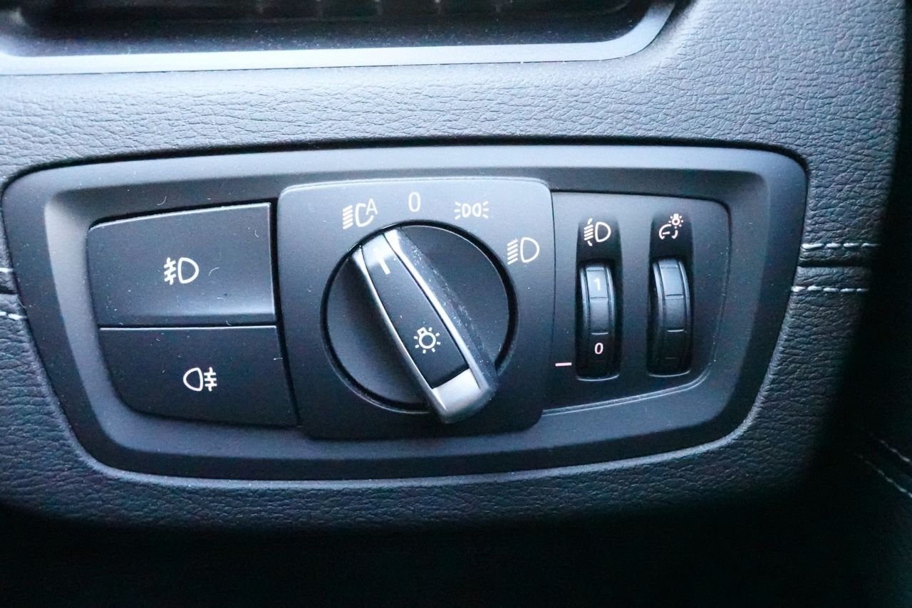 X1 sDrive18i RHD