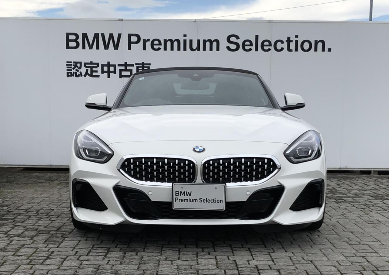 G29 z4 sDrive20i RHD