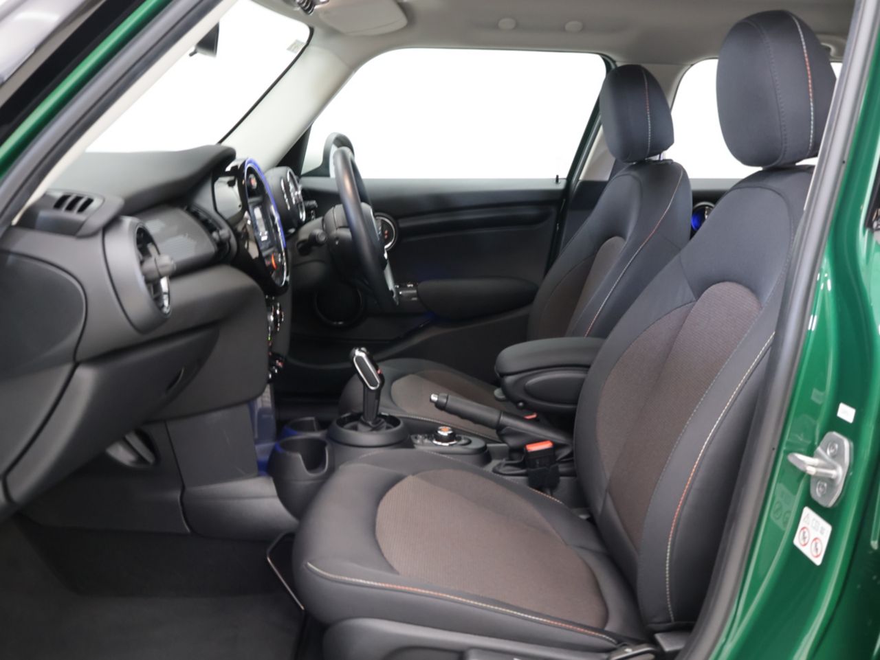 MINI F55 Cooper D 5dr Hatch LCI