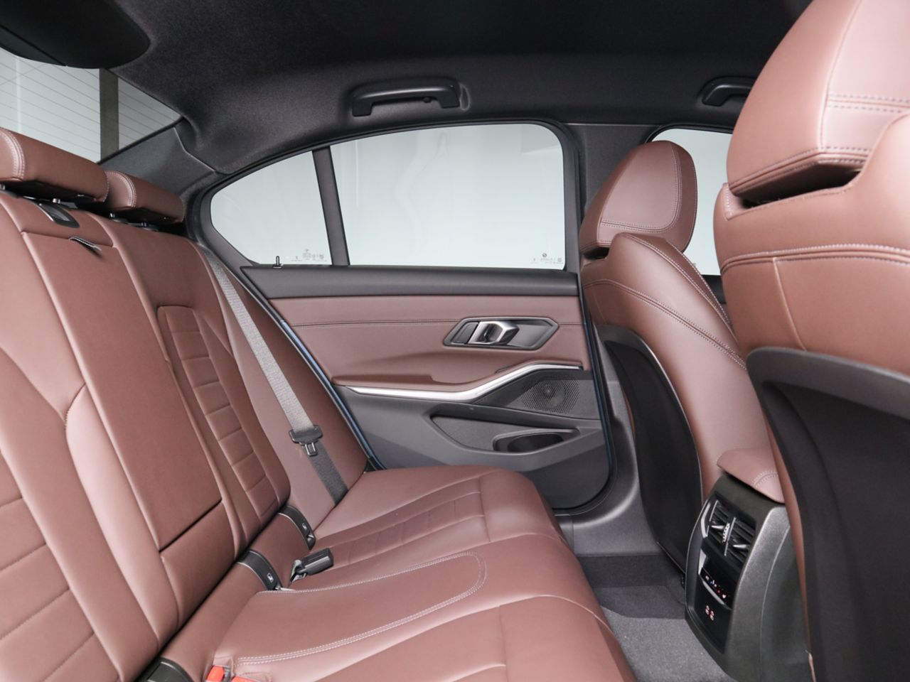 320d xDrive Berline RHD