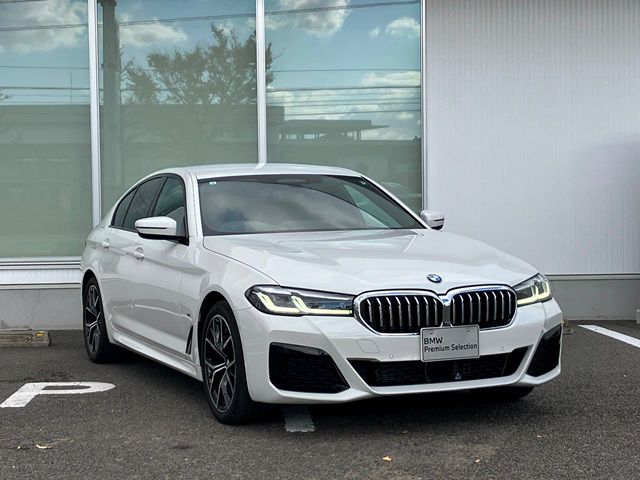 520d xDrive Sedan RHD