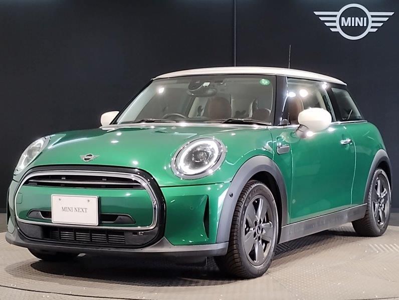 THE NEW MINI COOPER 3 DOOR.