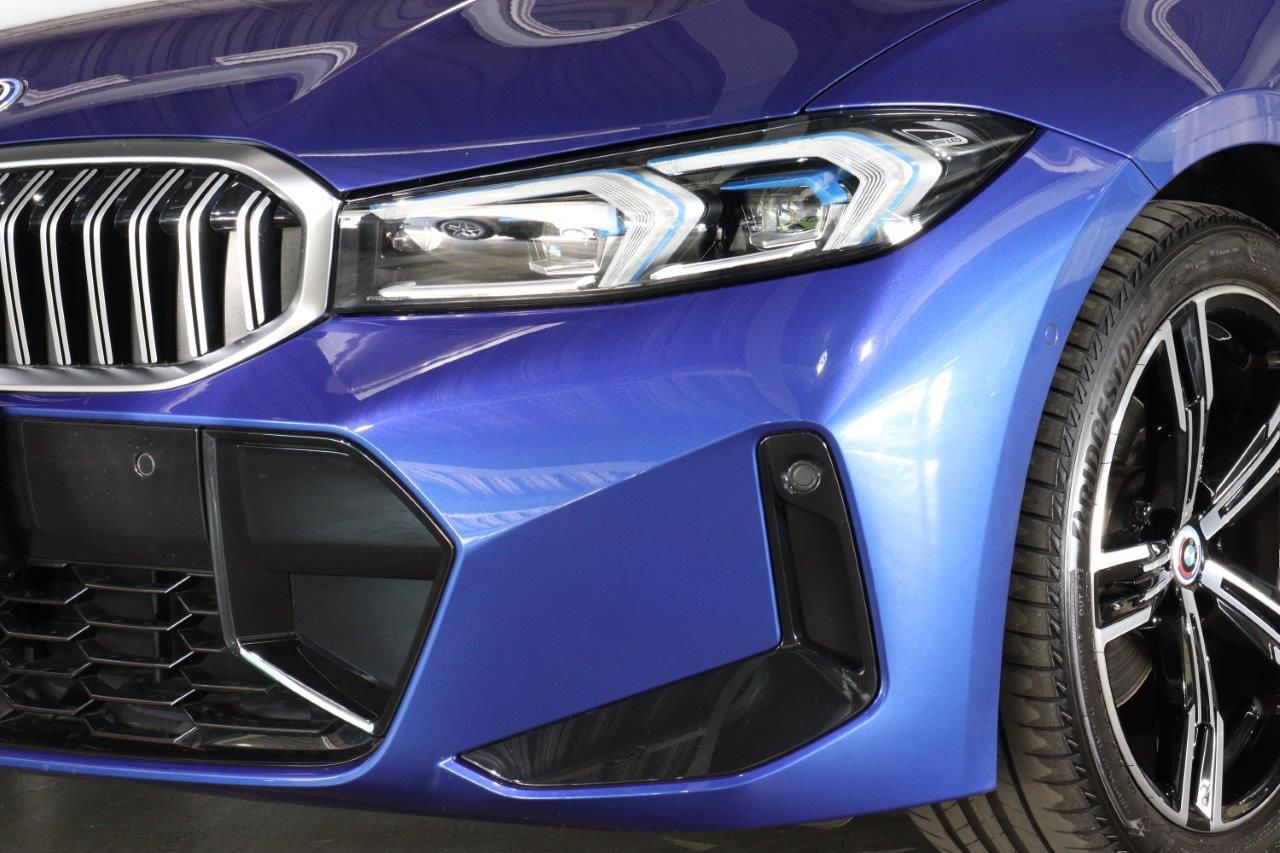 320d xDrive Berline RHD