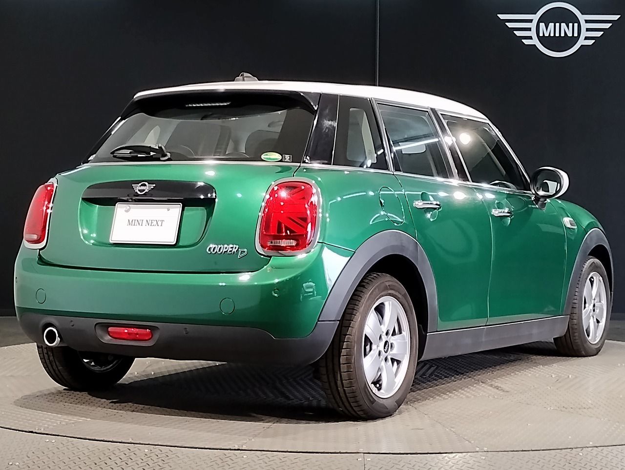 MINI F55 Cooper D 5dr Hatch LCI