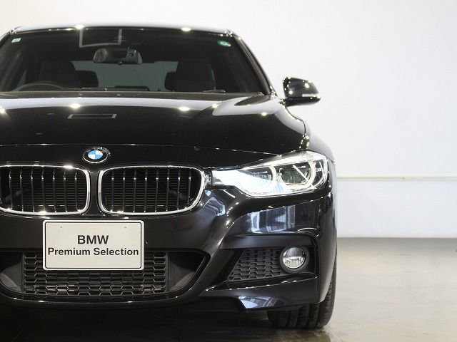 318I SEDAN RHD