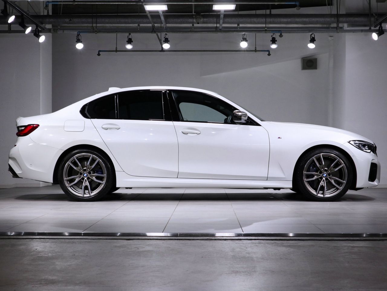 G20 M340i xDrive Saloon RHD