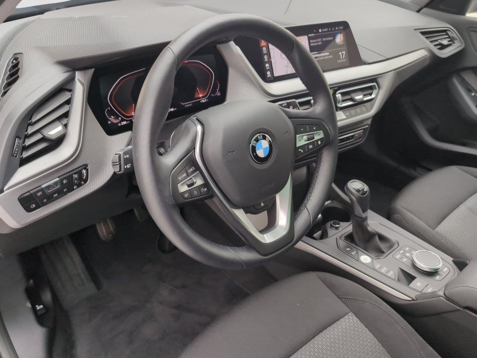 BMW 118