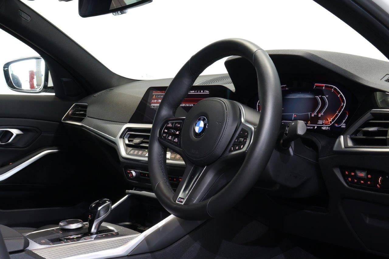 G20 320i Saloon RHD TU
