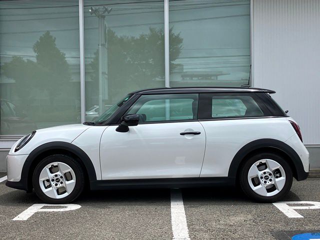 F66 MINI Cooper C 3Dr