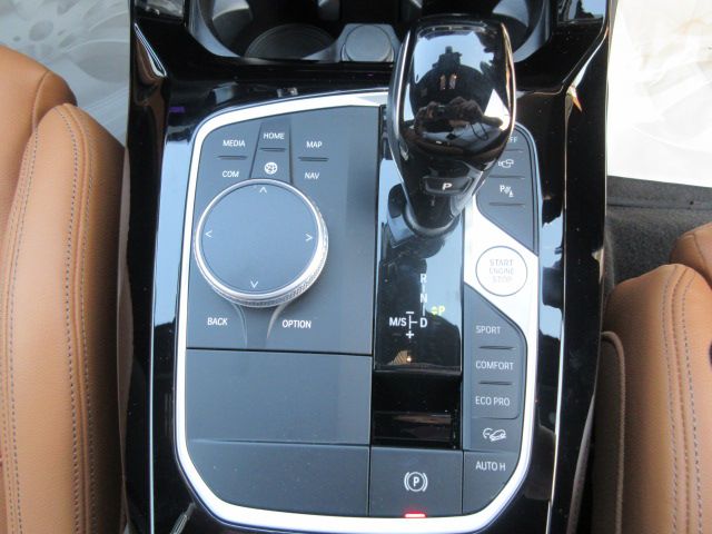 G01 X3 M40d RHD LCI ZA