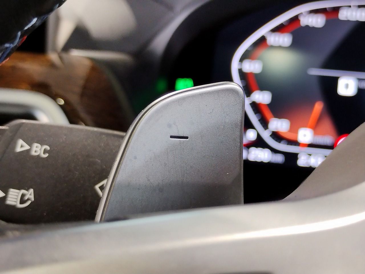 G01 X3 M40d RHD LCI ZA