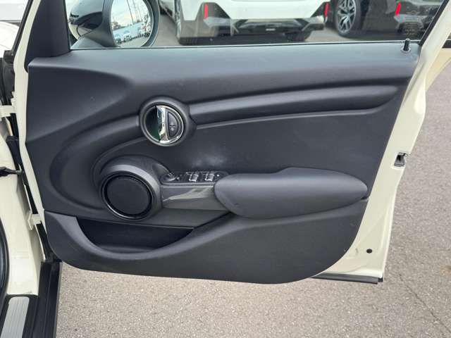 F55 MINI Cooper 5-Door Hatch LCI