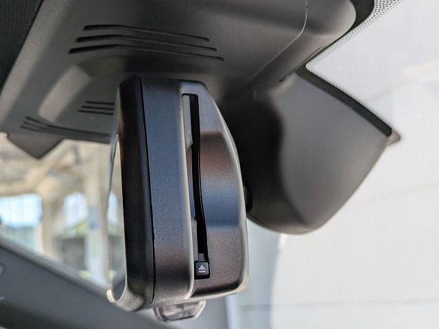 320d xDrive Berline RHD