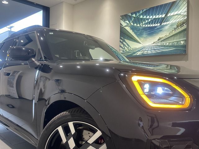 U25 MINI John Cooper Works Countryman ALL4