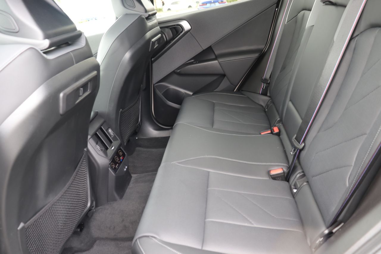X3 M50 US