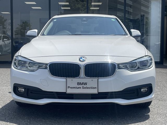 320D SEDAN RHD