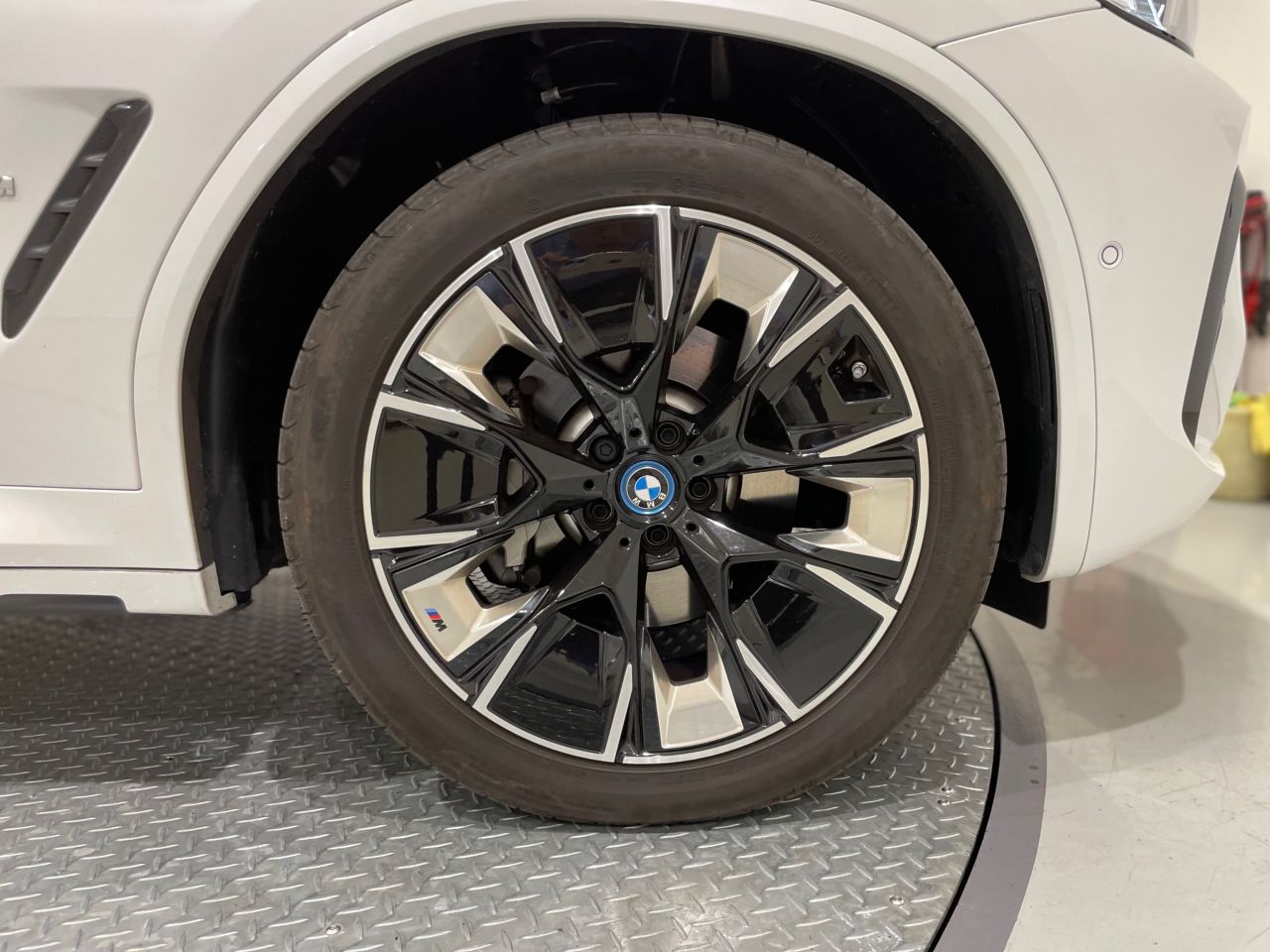 G08 iX3 BEV RHD
