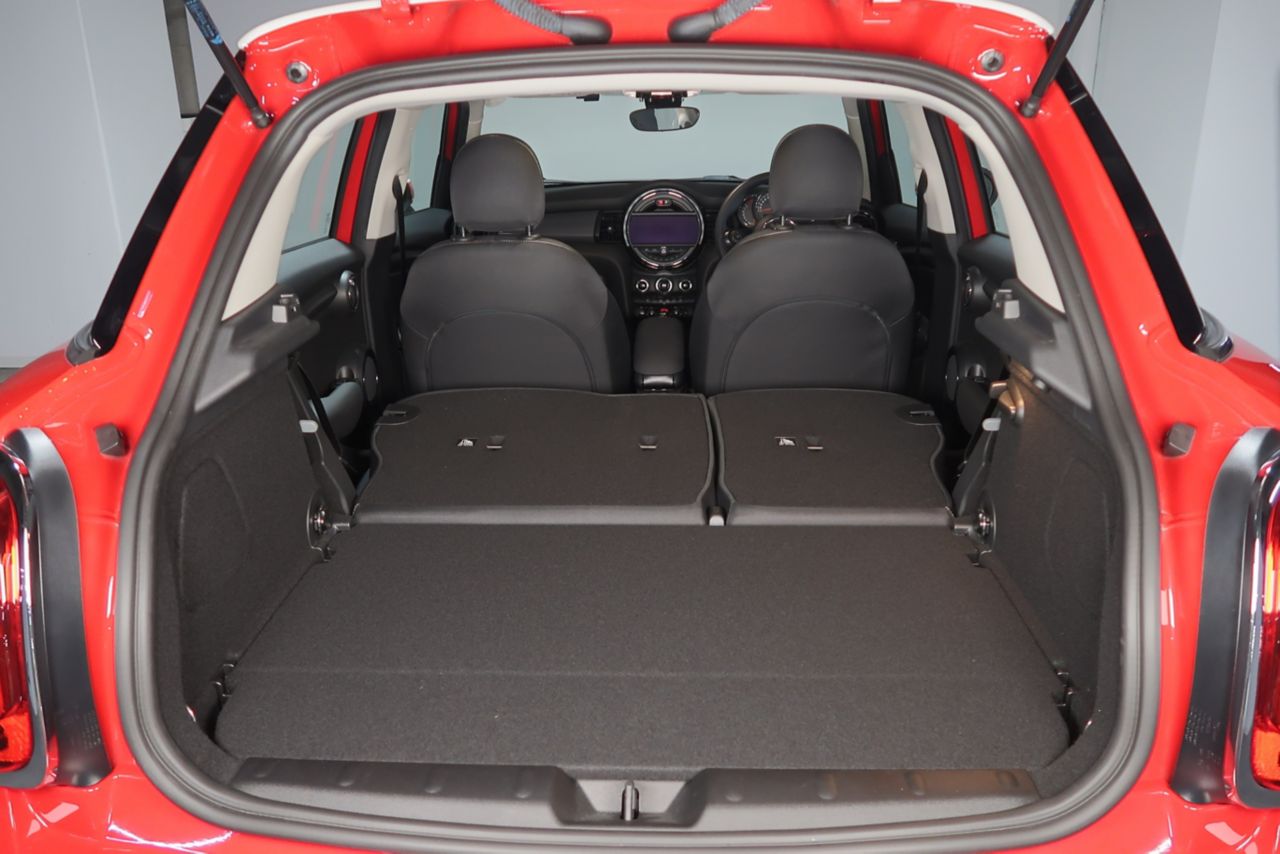 F55 MINI Cooper 5-Door Hatch LCI