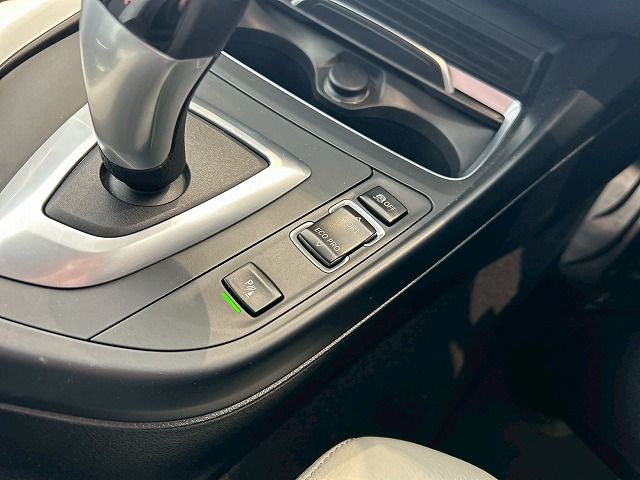 118 5DOOR RHD