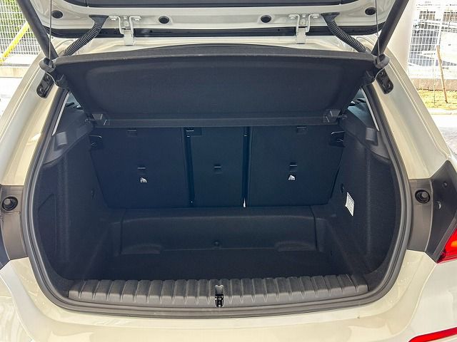 F40 118d Sports Hatch 5-door B47 2.0d