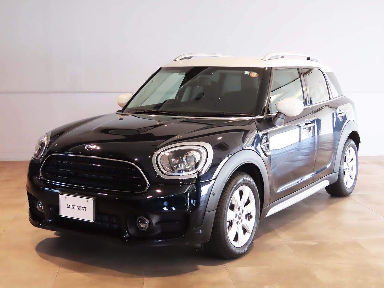 MINI COOPER D CROSSOVER.