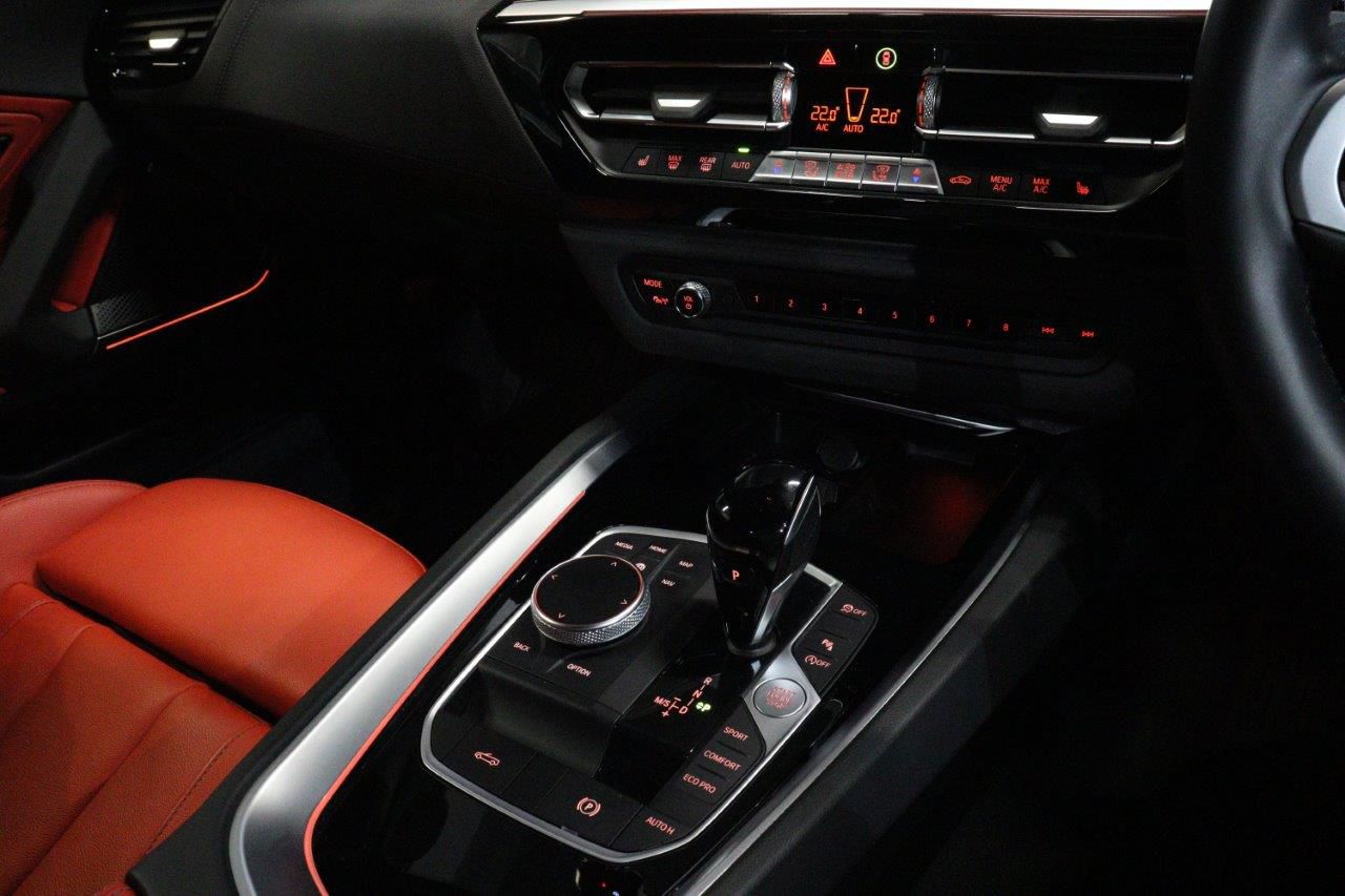 G29 z4 sDrive20i RHD