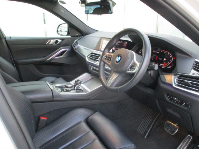 X* M50i RHD
